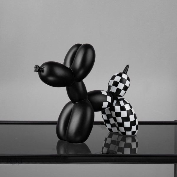 Balloon Dog en damier, sculpture artistique pour intérieur