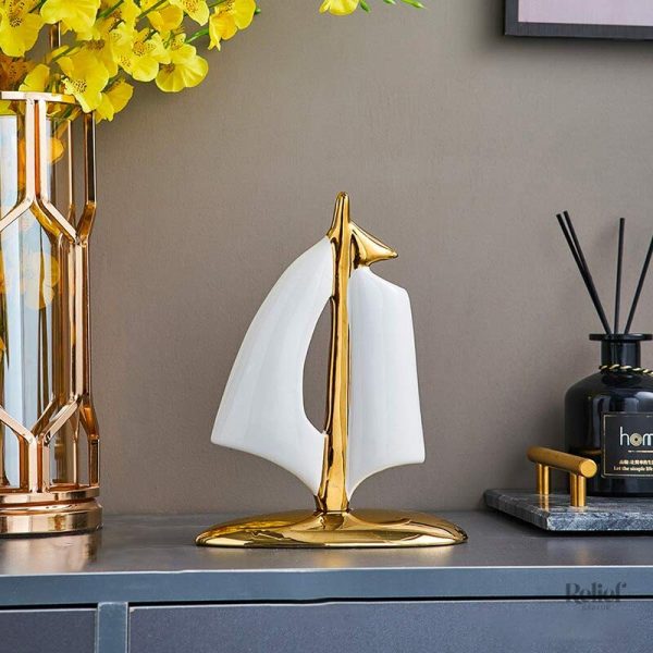 Décoration sculpture bateau pour style moderne