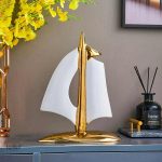Art moderne en sculpture de bateau décoratif