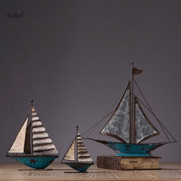 Statue design moderne de bateau artistique en métal