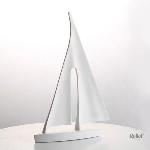 Bateau décoratif en statue offrant un style unique