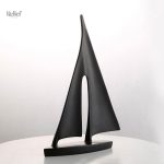 Art décoratif : bateau sculpture 21 cm à exposer