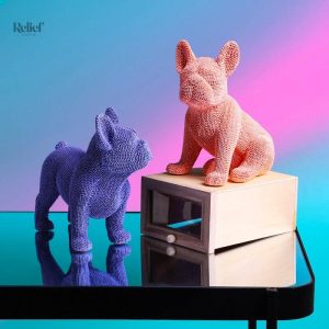 Élégante statue de Bouledogue Français en décoration