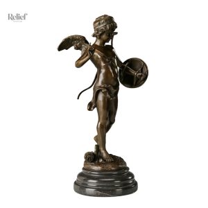 Statue de Cupidon en bronze, décoration élégante