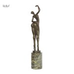 Art en bronze représentant une femme, statue 44 cm
