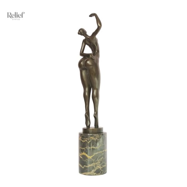 Art en bronze représentant une femme, statue 44 cm