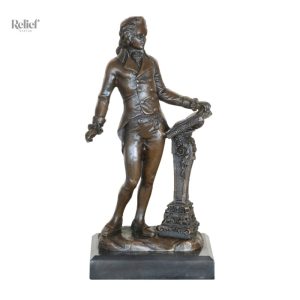 Sculpture en bronze véritable, représentation de Mozart en 21 cm