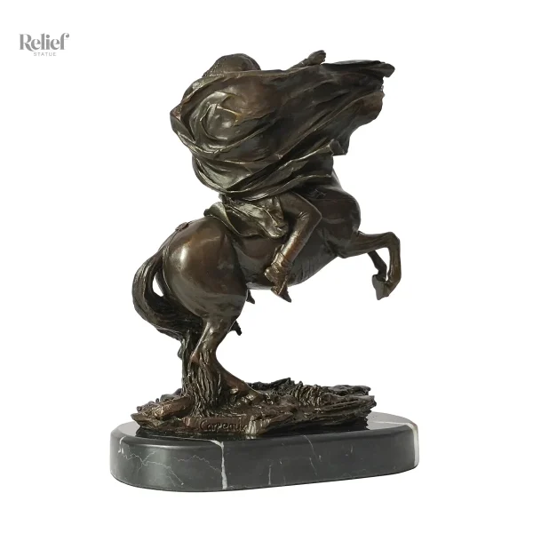 Napoléon à cheval en bronze, décoration élégante