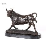 Sculpture taureau en bronze hautement détaillée, 28 cm