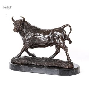 Sculpture taureau en bronze hautement détaillée, 28 cm