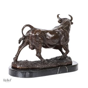 Art en bronze : sculpture de taureau de 28 cm
