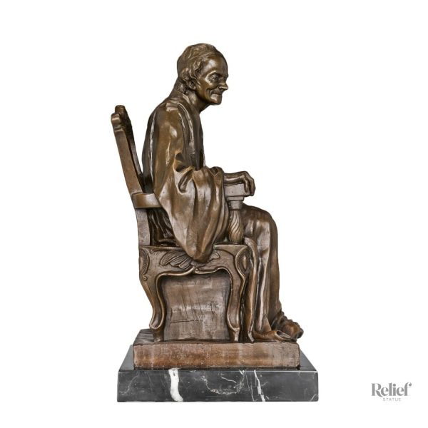 Statue en bronze hauteur 35 cm représentant Voltaire
