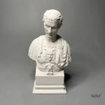 Sculpture en buste représentant César en résine