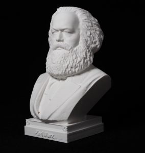 Sculpture représentant Karl Marx, hauteur 15 cm