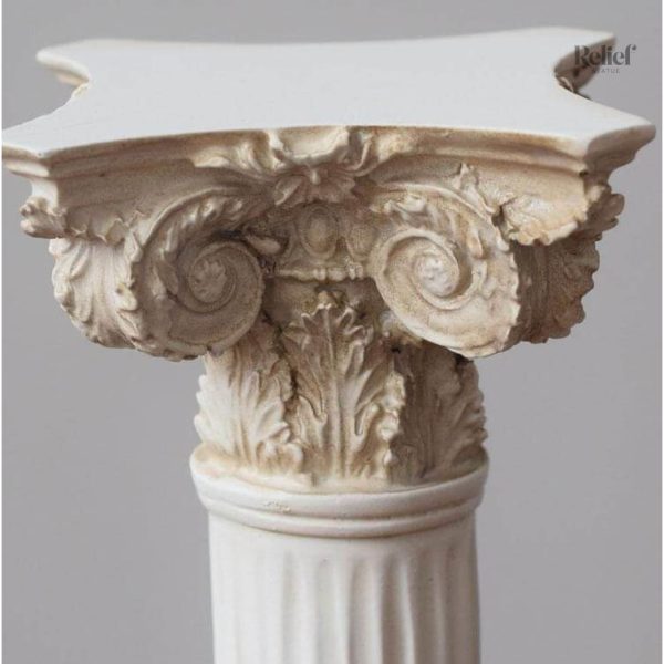 Colonne décorative en style corinthien, 25 cm de hauteur
