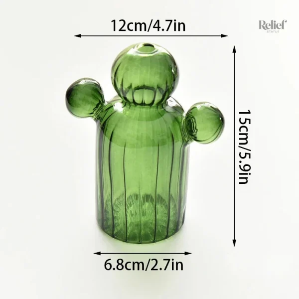 Vase cactus en verre, ajout parfait à votre déco
