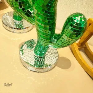 Cactus à feuilles brillantes, 25 cm, style rétro