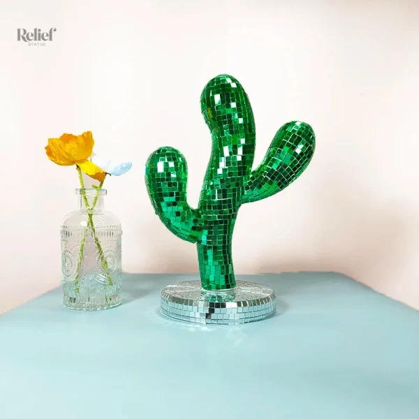 Cactus disco glamour, 25 cm pour une déco originale