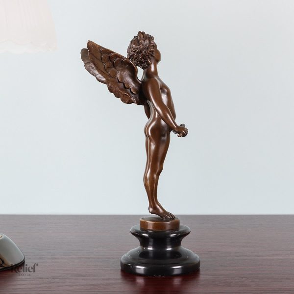 Statue de Cupidon en bronze, ajout élégant à votre foyer