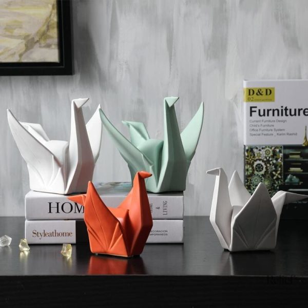 Cygne en origami, symbole de grâce et d'artisanat