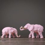 Statue en origami éléphant pour un intérieur élégant