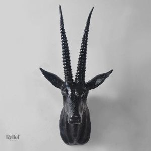 Décoration murale en forme d'antilope pour intérieur stylé