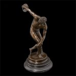 Statue en bronze de 33 cm, représentant un athlète lanceur de disque
