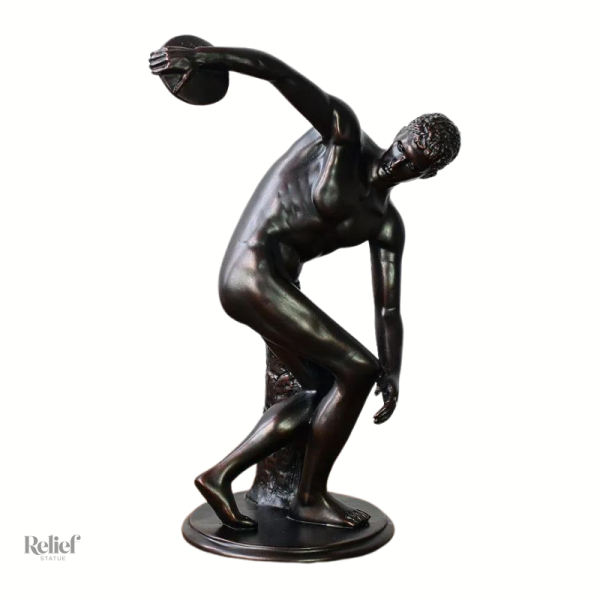 Design moderne de statue montrant l'élégance du mouvement