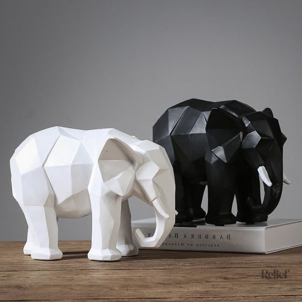 Éléphant en statuette, pièce décorative élégante
