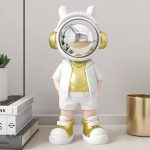 Sculpture d'astronaute, création décorative originale