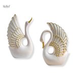 Figurine Cygne 22 cm en résine détaillée et élégante
