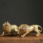 Lion emblématique du Roi Lion en statuette