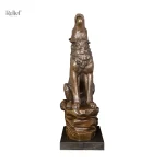 Sculpture en bronze de loup, 47 cm de hauteur