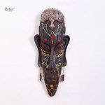 Masque africain stylisé, éléments graphiques forts