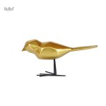 Décoration extérieure : statue d'oiseau