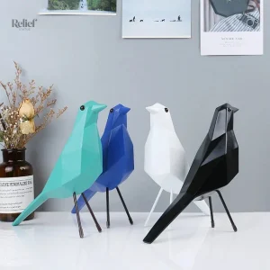 Figurine en résine d'un oiseau en style origami