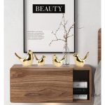 Art décoratif : oiseau doré