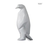 Statue pingouin origami en décoration moderne
