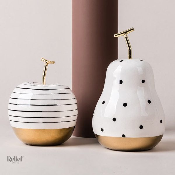 Sculpture moderne, pomme en céramique colorée