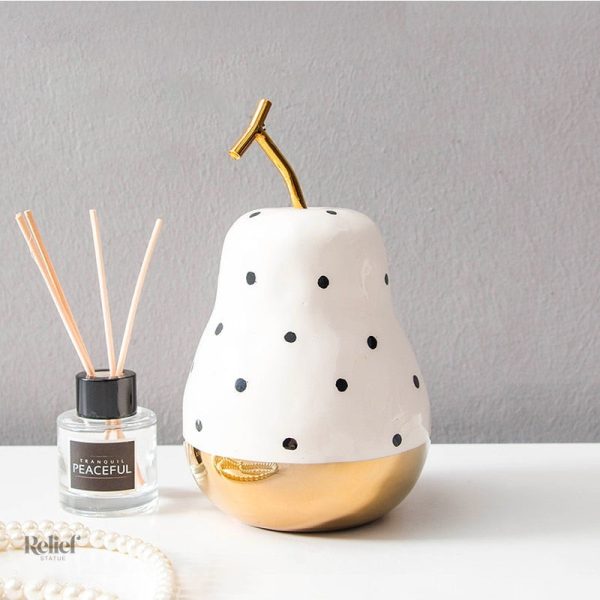 Création artistique, pomme contemporaine en céramique