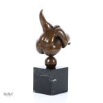 Sculpture Botero en bronze, pièce décorative élégante
