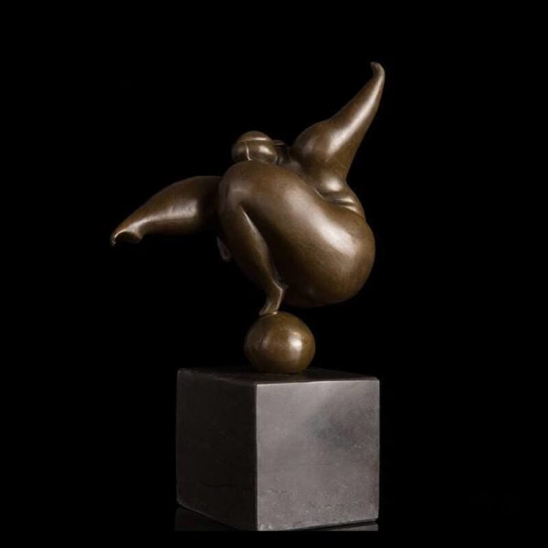 Statue d'art en bronze inspirée par le célèbre Botero