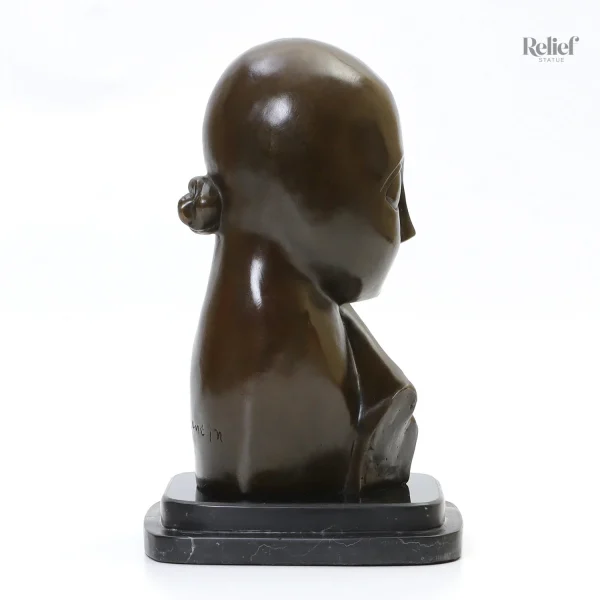 Reproduction en bronze Mlle Pogany I, charme artistique