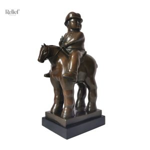 Sculpture en Bronze véritable Botero à la forme singulière