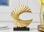 Sculpture contemporaine 28 cm, élégance et design doré