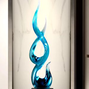 Sculpture abstraite en résine bleu transparent 67 cm