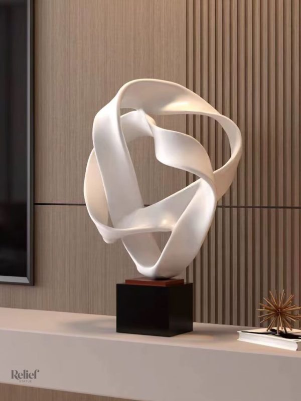 Art minimaliste en forme géométrique blanche