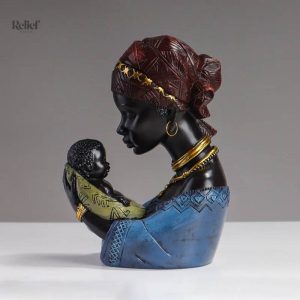 Sculpture artisanale inspirée de l'art africain