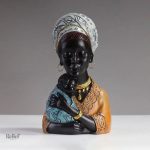 Sculpture contemporaine aux motifs africains