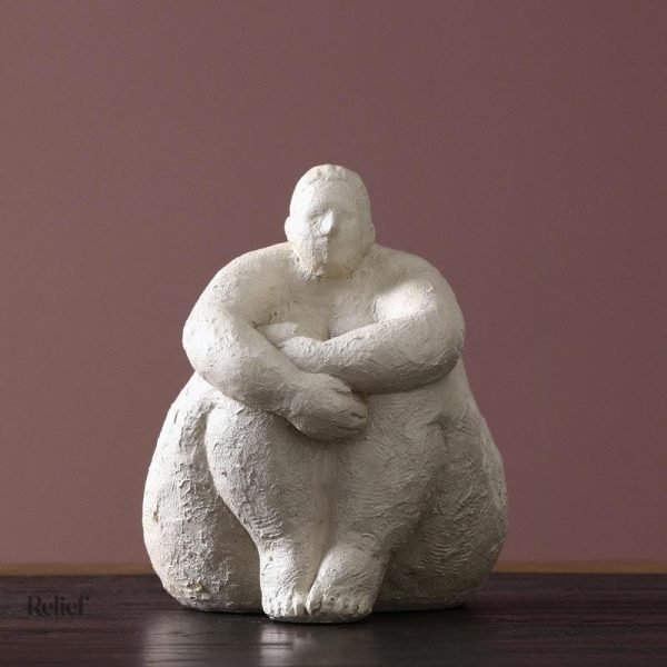 Argile sculpture féminine, design épuré